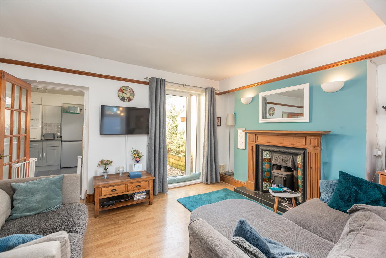Rhandir Terrace, Llangennech, Llanelli, SA14 8TY